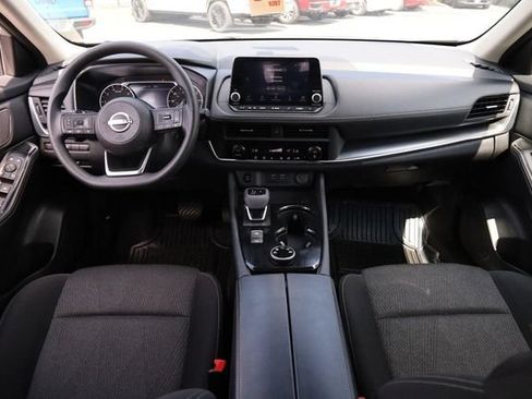 Used 2024 Nissan Rogue SV AWD/4WD image 21