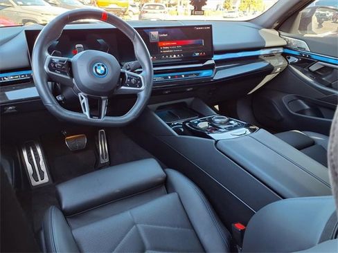 Used 2024 BMW i5 M60 w/ Premium Package image 8