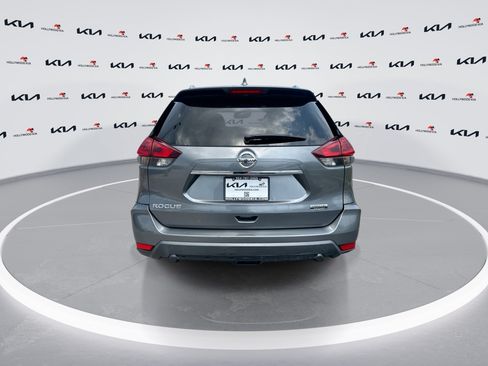 Used 2020 Nissan Rogue S w/ Special Edition Package FWD image 7