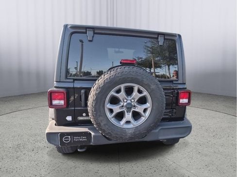 Used 2020 Jeep Wrangler Unlimited Sport AWD/4WD image 2