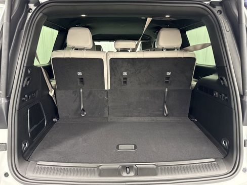 New 2025 Jeep Wagoneer 4WD w/ Convenience Group I image 7