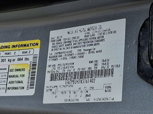 Used 2019 Ford Mustang Premium RWD image 28