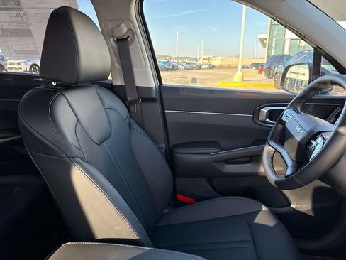 New 2026 Kia Sorento S FWD image 13