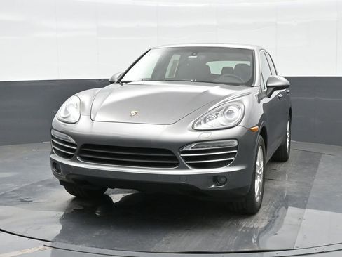 Used 2014 Porsche Cayenne image 12