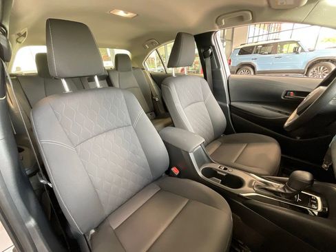Certified 2025 Toyota Corolla LE FWD image 18