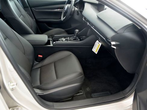 Certified 2025 MAZDA MAZDA3 2.5 Turbo Sedan w/Premium Plus image 30