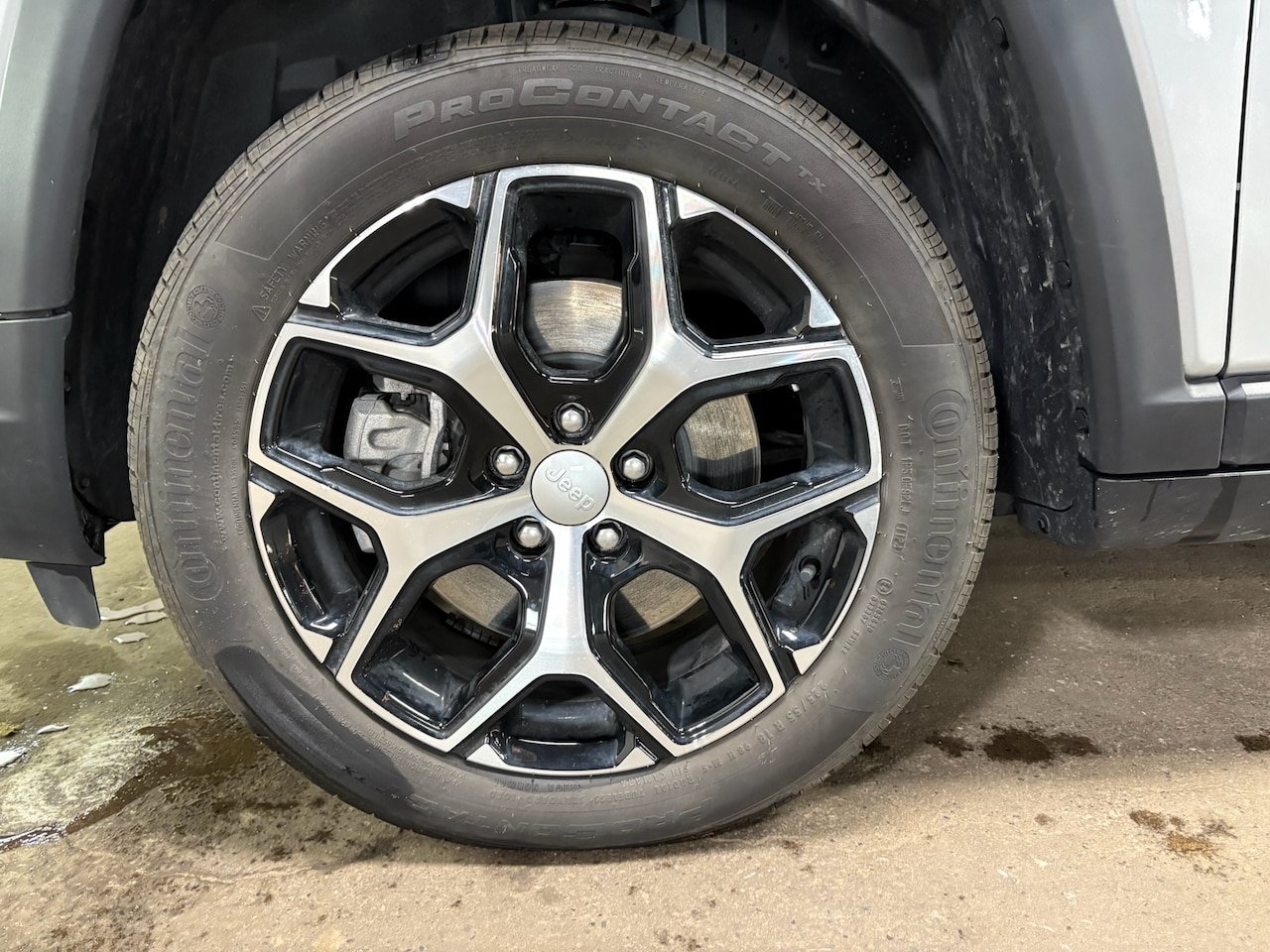Used 2024 Jeep Compass Limited AWD/4WD image 24