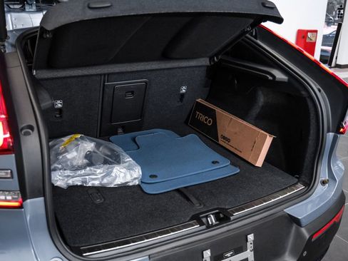 Used 2023 Volvo C40 P8 Recharge Ultimate image 54