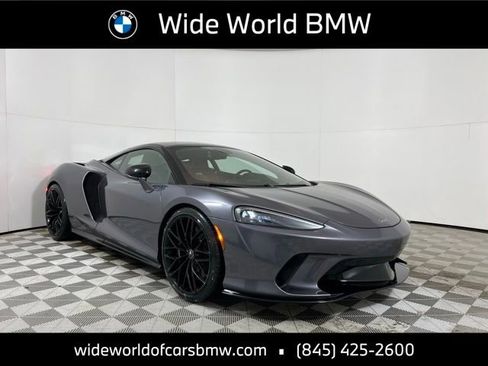 Used 2023 McLaren GT image 1