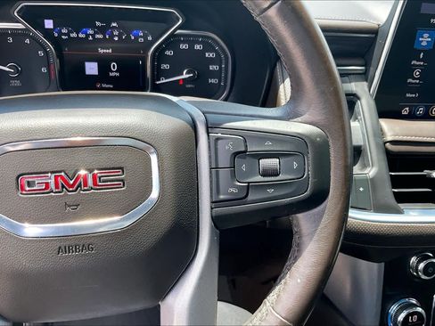 Used 2021 GMC Yukon XL SLT w/ SLT Premium Package RWD image 25