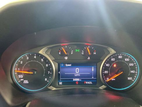 Used 2020 Chevrolet Equinox LT w/ Driver Convenience Package image 37