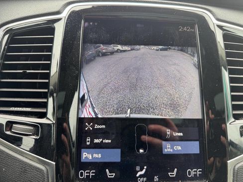 Used 2016 Volvo XC90 T6 Momentum w/ Momentum Plus Package image 17