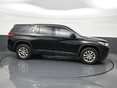 Used 2018 Chevrolet Traverse LS FWD image 7