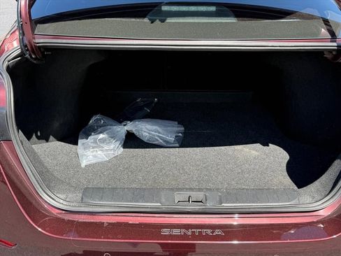 Used 2025 Nissan Sentra SV FWD image 14