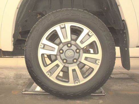 Used 2019 Toyota Tundra Platinum image 12