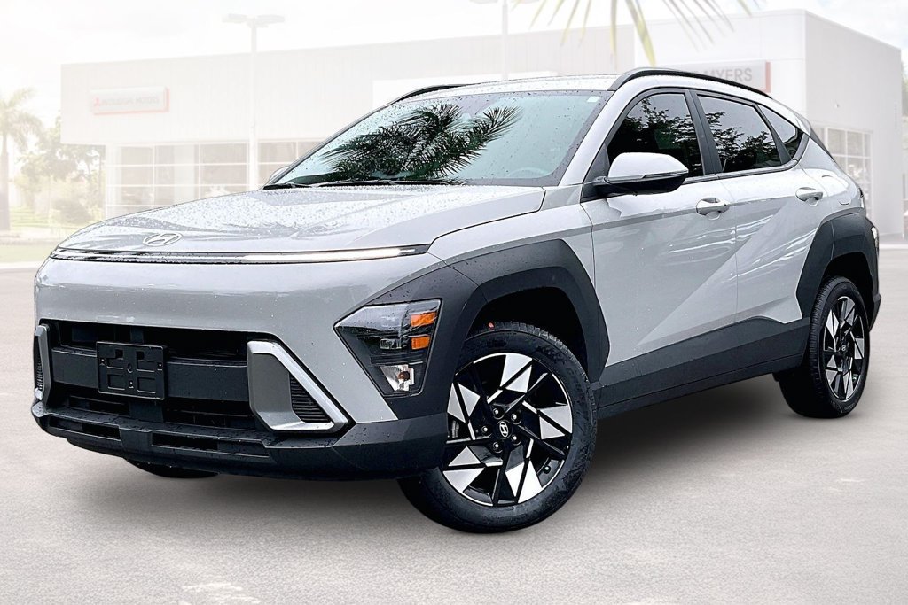 Used 2025 Hyundai Kona SEL AWD/4WD image 28