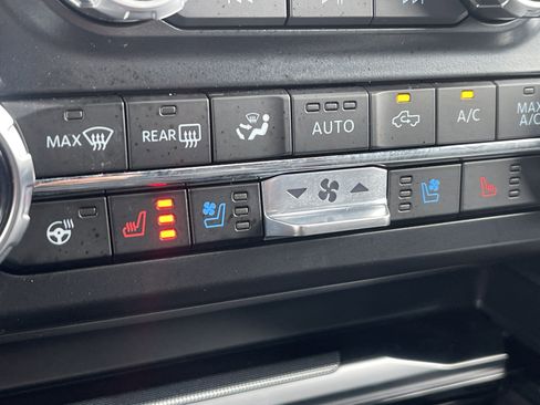 Used 2026 Ford F450 Platinum w/ FX4 Off-Road Package image 25