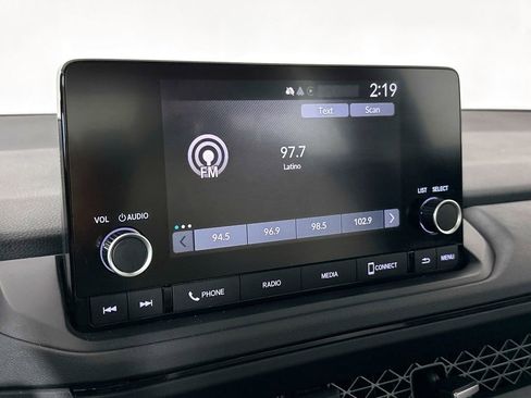 Used 2025 Honda Accord SE image 13