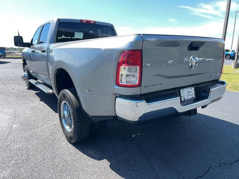 Used 2024 RAM 3500 Big Horn AWD/4WD image 7