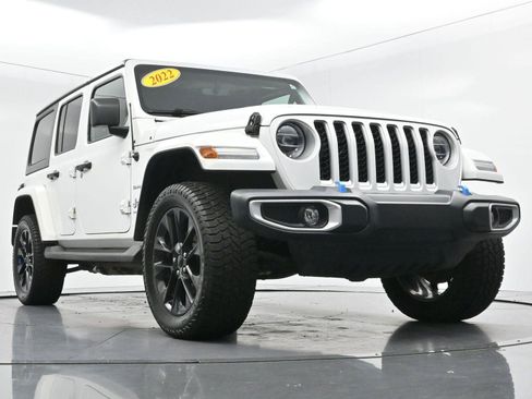 Used 2022 Jeep Wrangler Unlimited Sahara AWD/4WD image 47