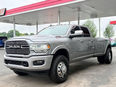 Used 2019 RAM 3500 Laramie AWD/4WD image 6