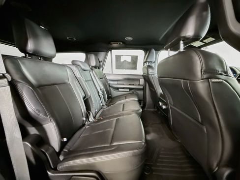 Used 2021 Ford Expedition XLT RWD image 34