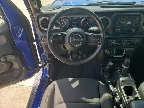Used 2020 Jeep Wrangler Sport AWD/4WD image 25