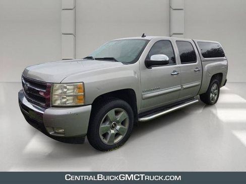 Used 2009 Chevrolet Silverado 1500 LT w/ Regional Value Package RWD image 1