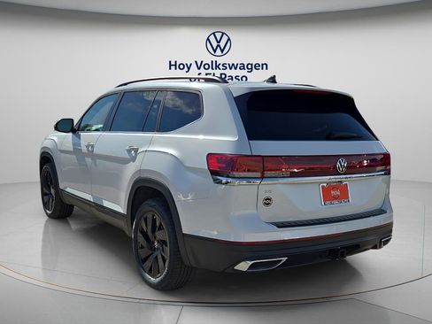 New 2026 Volkswagen Atlas SE image 4