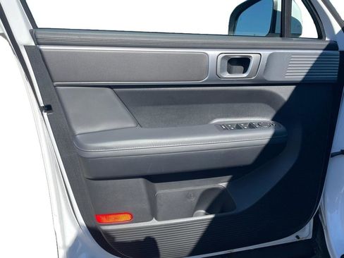 Used 2025 Hyundai Santa Fe SEL image 7