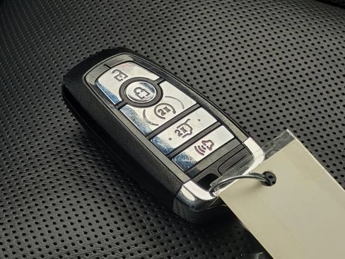 Used 2024 Lincoln Navigator Reserve image 25