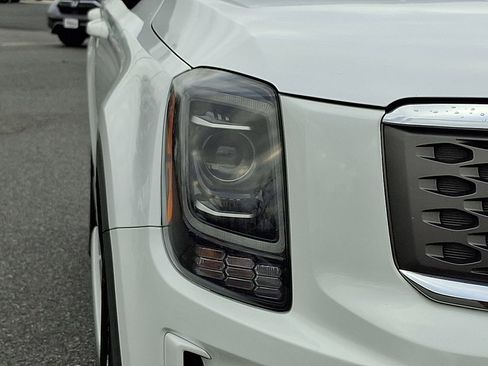 Used 2020 Kia Telluride LX image 9