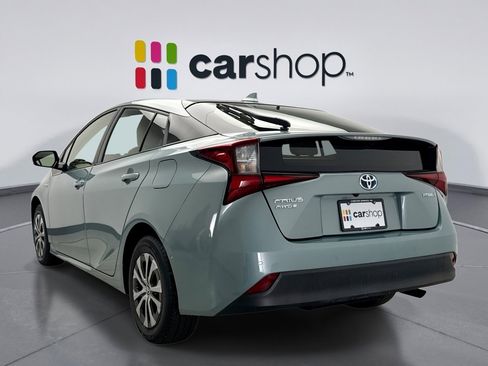 Used 2019 Toyota Prius LE image 3