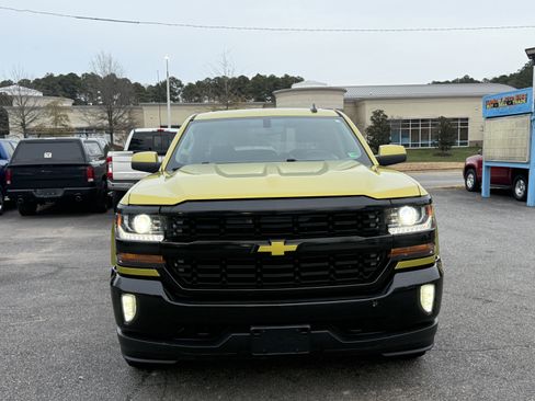 Used 2017 Chevrolet Silverado 1500 LT w/ All Star Edition image 4