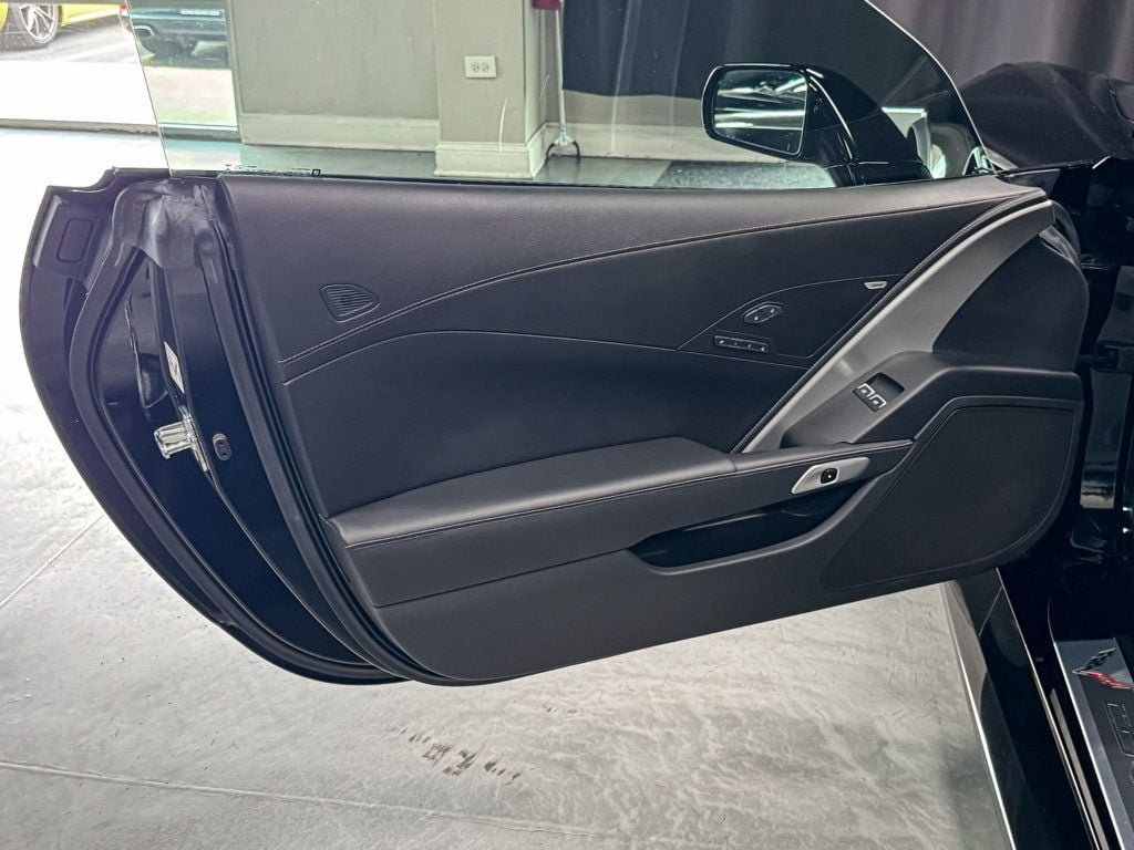 Used 2017 Chevrolet Corvette Z06 RWD image 18