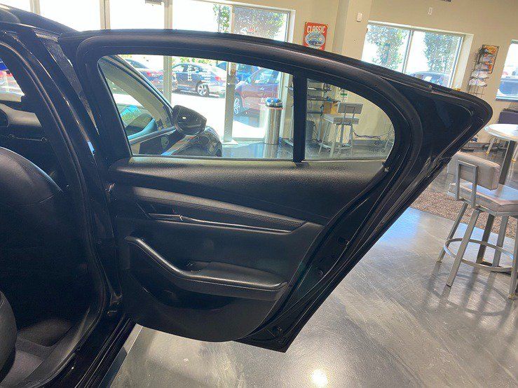 Used 2020 MAZDA MAZDA3 Sedan w/ Premium Package FWD image 19