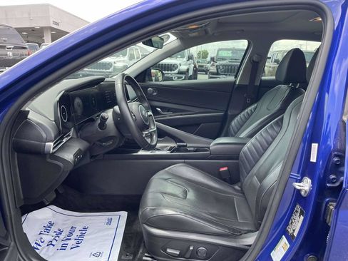 Used 2022 Hyundai Elantra Limited FWD image 26