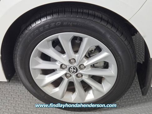 Used 2022 Toyota Corolla LE w/ LE Premium Package FWD image 10