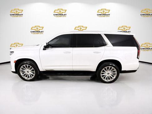 Used 2022 Cadillac Escalade Premium Luxury image 4