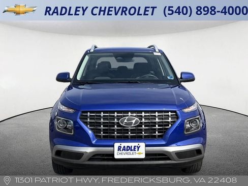 Used 2025 Hyundai Venue SEL image 22