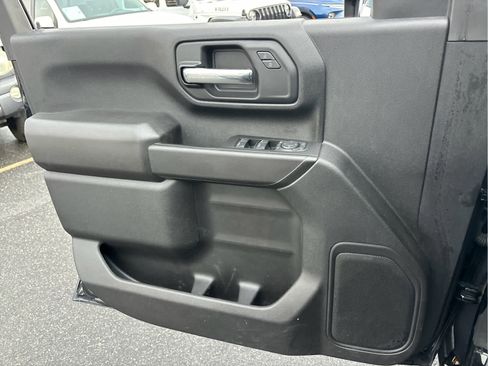 Used 2022 Chevrolet Silverado 2500 Custom w/ Custom Value Package image 20