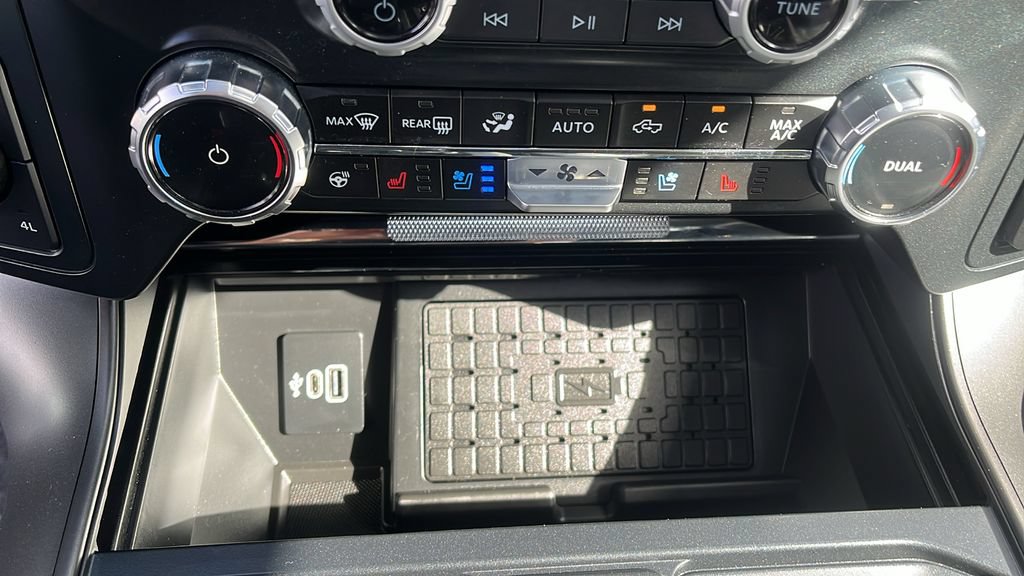 Used 2025 Ford F150 Lariat w/ Equipment Group 502A High AWD/4WD image 15