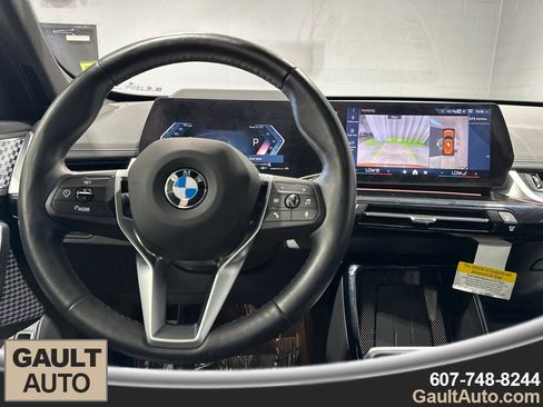 Used 2025 BMW X1 xDrive28i w/ Premium Package AWD/4WD image 8