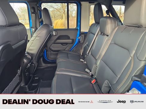 New 2026 Jeep Wrangler Unlimited Sahara AWD/4WD image 26