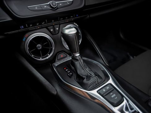 Used 2019 Chevrolet Camaro LT RWD image 49