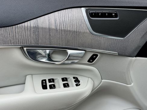 Certified 2023 Volvo XC90 B6 Plus w/ Protection Package Premier image 15