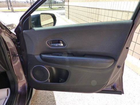 Used 2021 Honda HR-V EX image 44