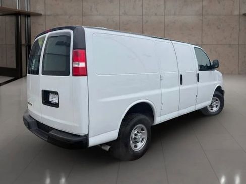 Used 2019 Chevrolet Express 2500 image 4