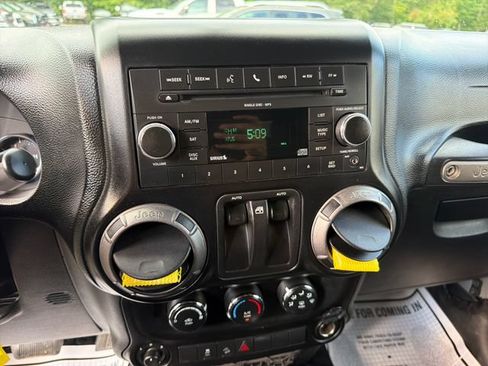 Used 2011 Jeep Wrangler Sport AWD/4WD image 19