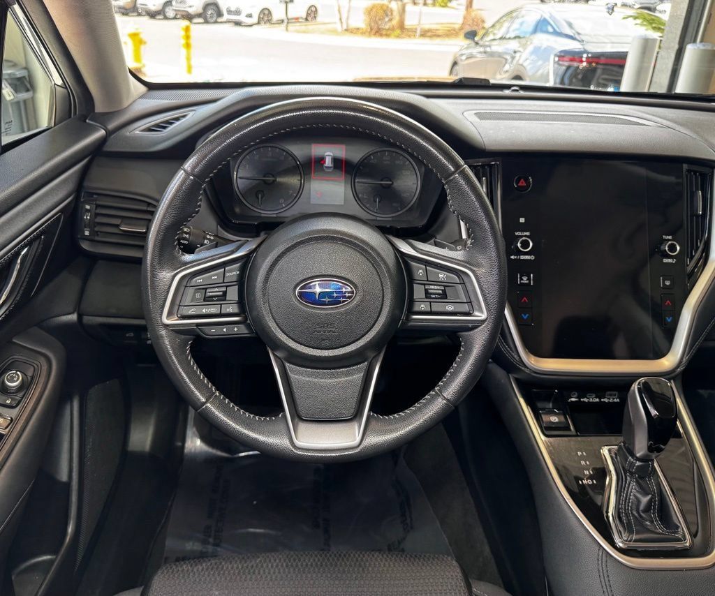 Used 2024 Subaru Outback Premium AWD/4WD image 17